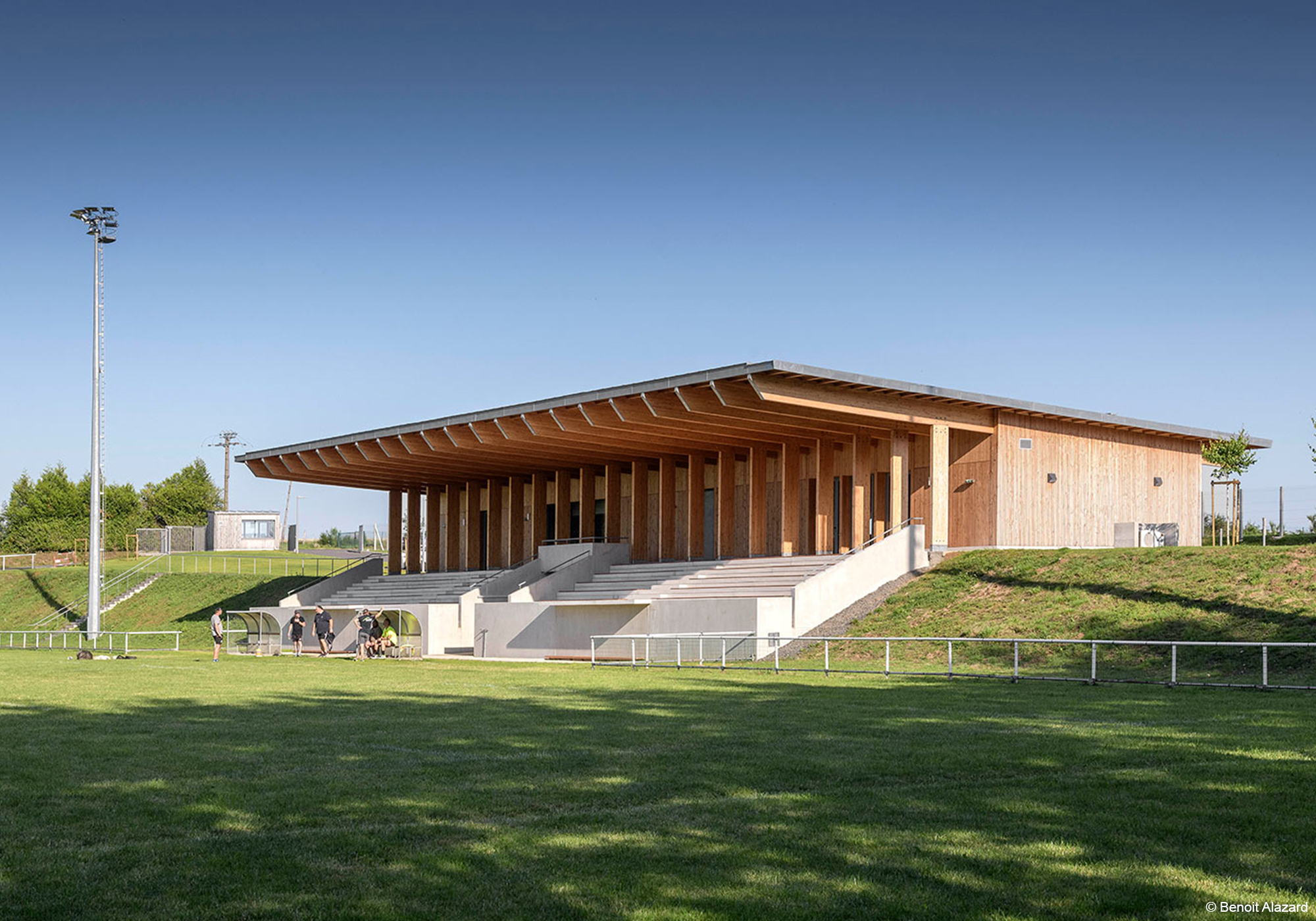 1 Stade St Cernin by Atelier du Rouget copyright Benoit Alazard