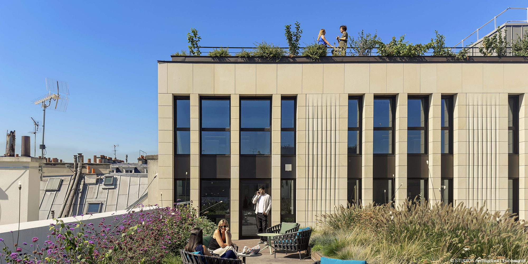 3 IA Hub Google by Studios copyright E. Laignel 2000x1000