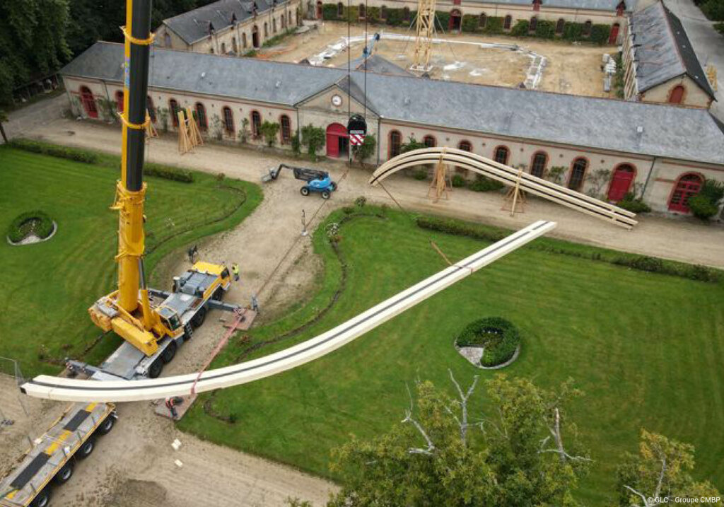 Haras charpente en bois lamellé collé murs à ossature bois
