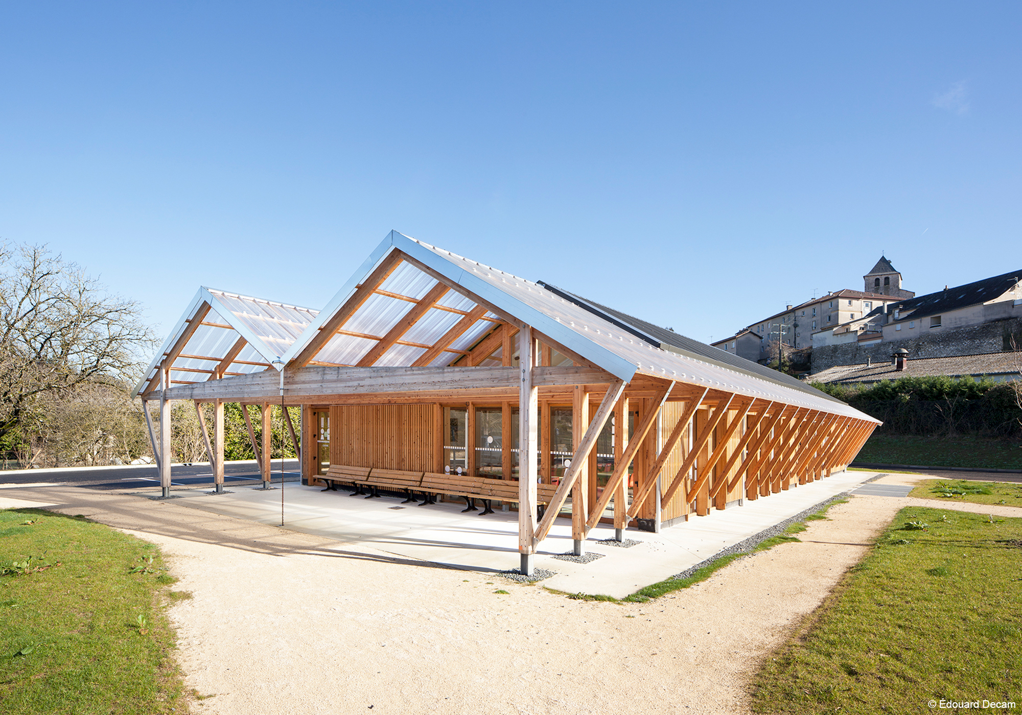 6 Centre activites Asprieres by Coco Architecture copyright Edouard Decam